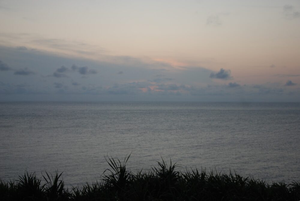 与那国島・日本最後の夕日が見える丘から見る夕焼け