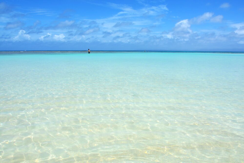 波照間島のニシ浜の綺麗な海