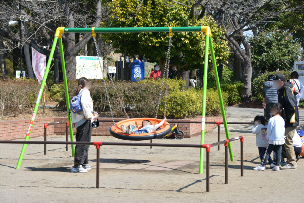 上尾丸山公園のインクルーシブ遊具