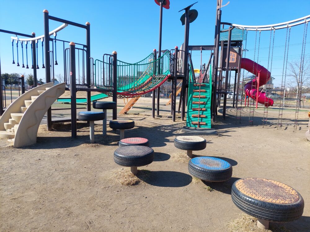 上谷総合公園の複合遊具