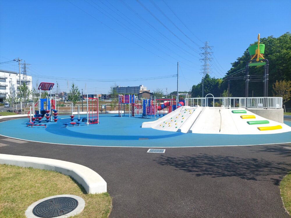 大和田水辺の丘公園・水の丘の全景