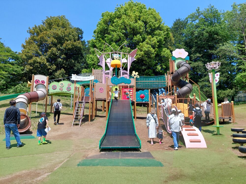 東松山ぼたん園の大型複合遊具