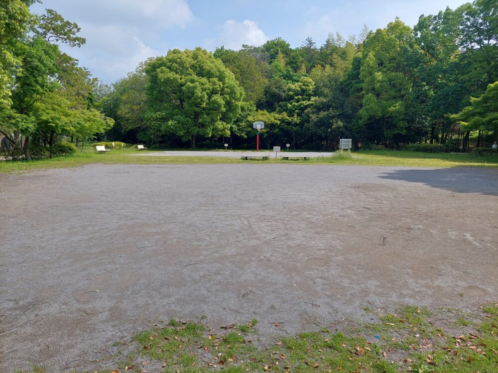 西城沼公園のゲートボールコート