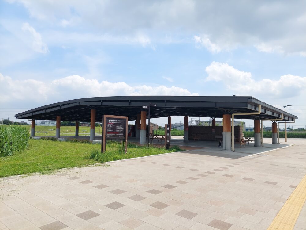 春日部夢の森公園の休憩舎