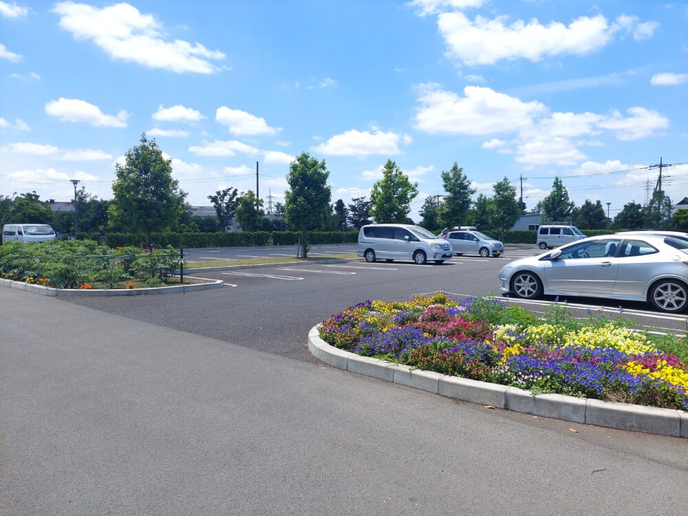 権現堂公園2号公園の北側駐車場