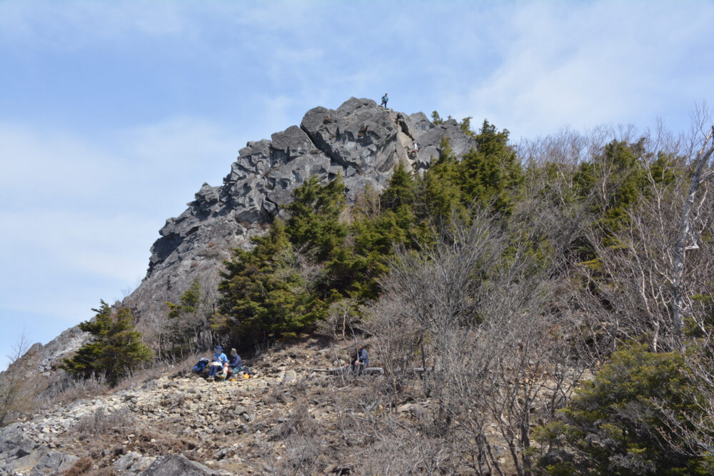 乾徳山の山頂
