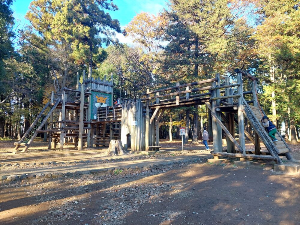 平塚公園のアスレチック遊具