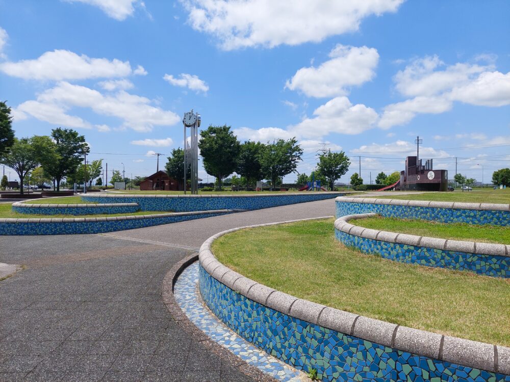 権現堂1号公園の景色と青空