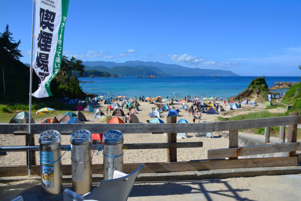 下田・九十浜海水浴場の喫煙所
