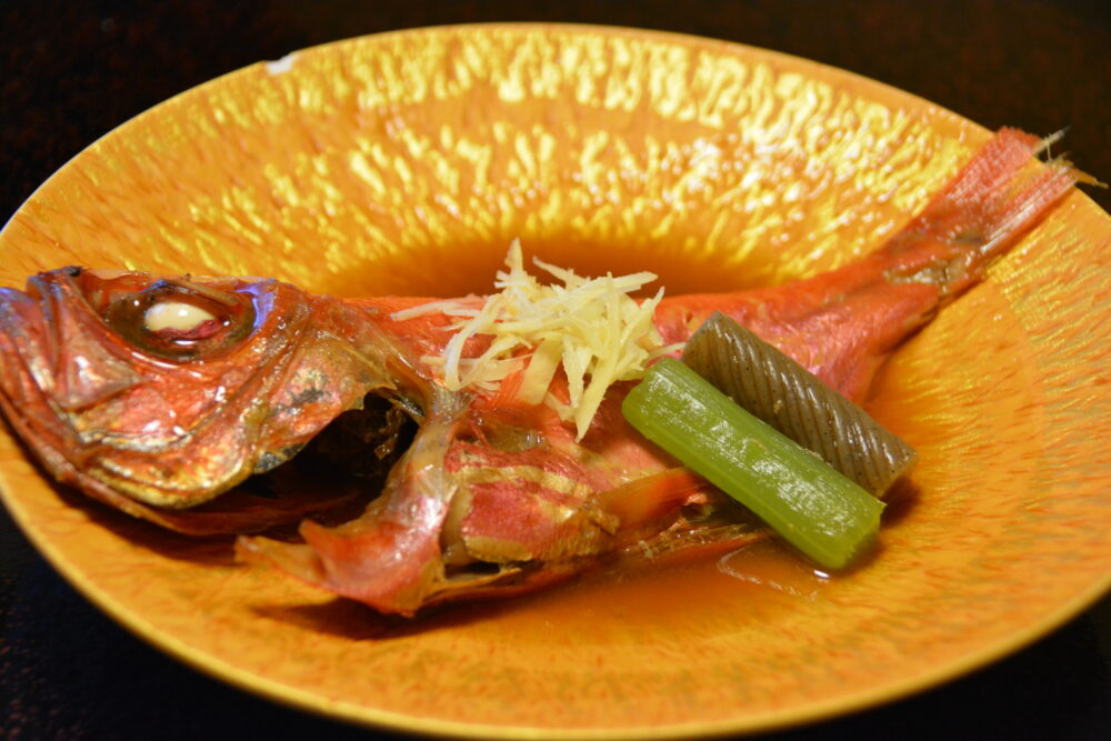 お造りの宿 味湯海亭 福松荘の夕食(金目鯛の煮付け)