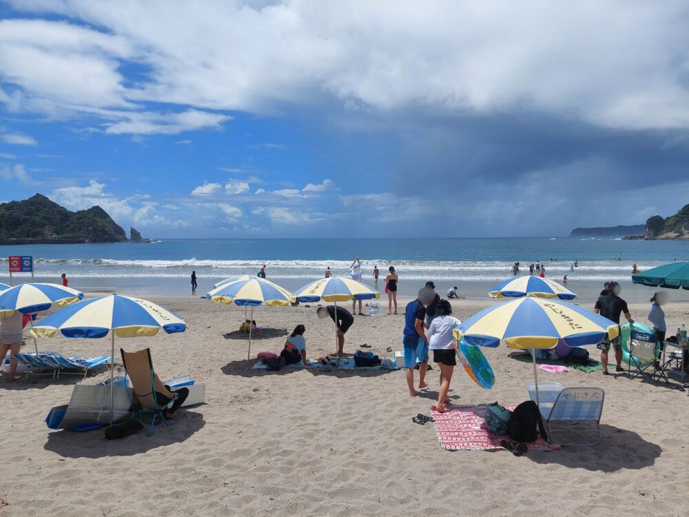 夏の鵜原海水浴場