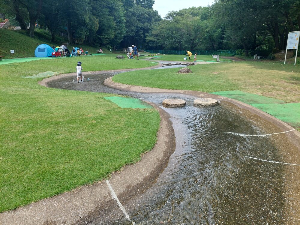 北本市自然公園の水遊び場(せせらぎ・じゃぶじゃぶ池)