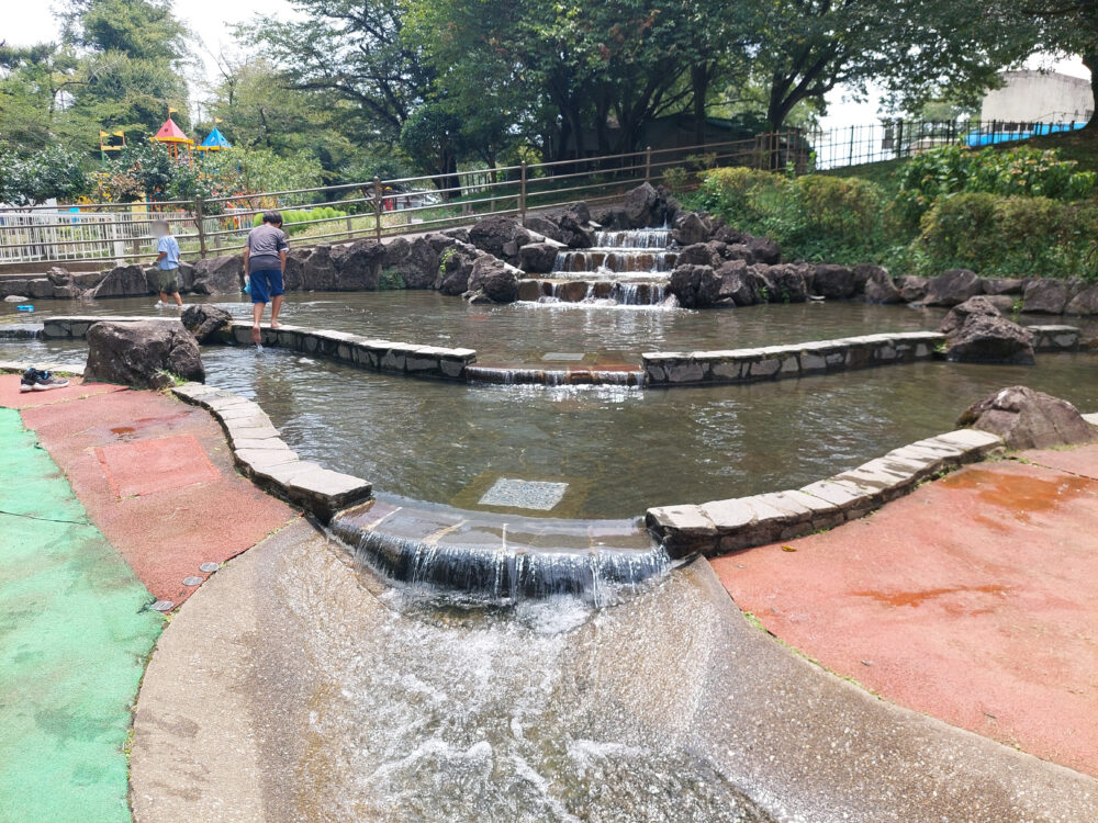 北本市自然公園の水遊び場(せせらぎ・じゃぶじゃぶ池)