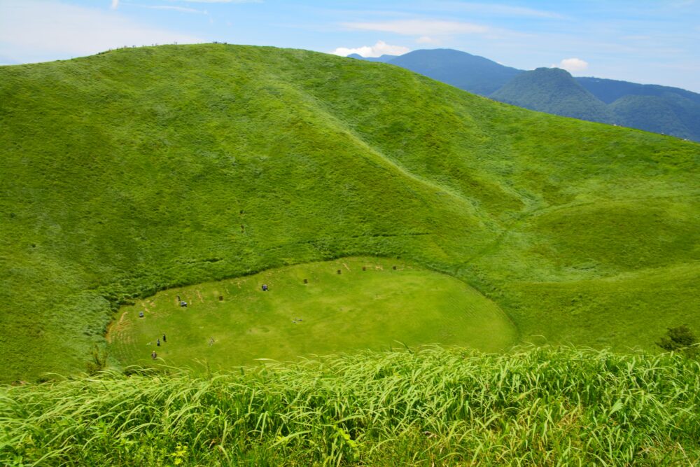 伊東・大室山の火口