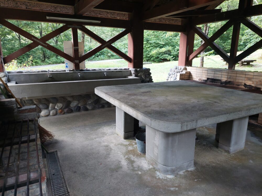 剱岳・番場島の野営場(キャンプ場)にある炊事場