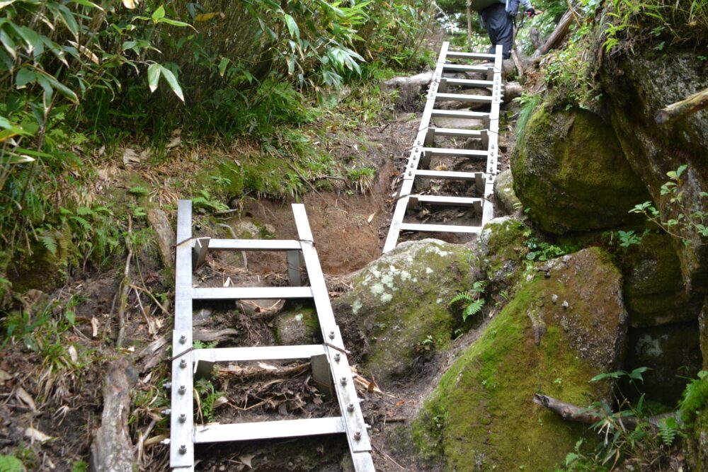 剱岳・早月尾根登山道のハシゴ