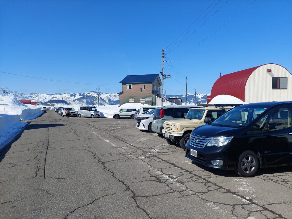 大力山の登山者駐車場(駐車スペース)