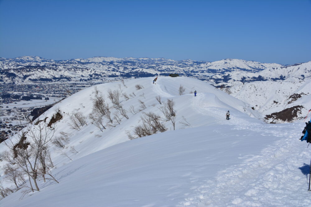 雪の大力山山頂