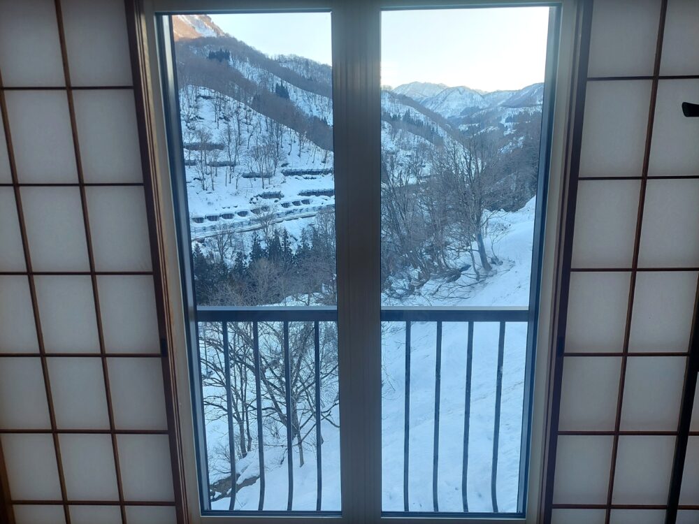 逆巻温泉 川津屋の部屋から見る景色