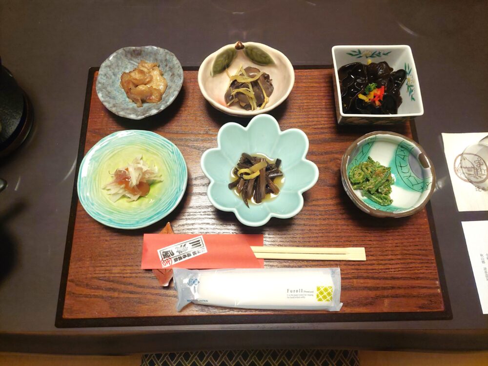 逆巻温泉 川津屋の夕食の山菜