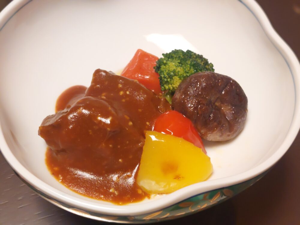 逆巻温泉 川津屋の夕食ジビエ料理(日本鹿のデミグラスソース)