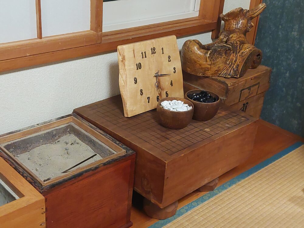 逆巻温泉 川津屋の食事処にある囲碁