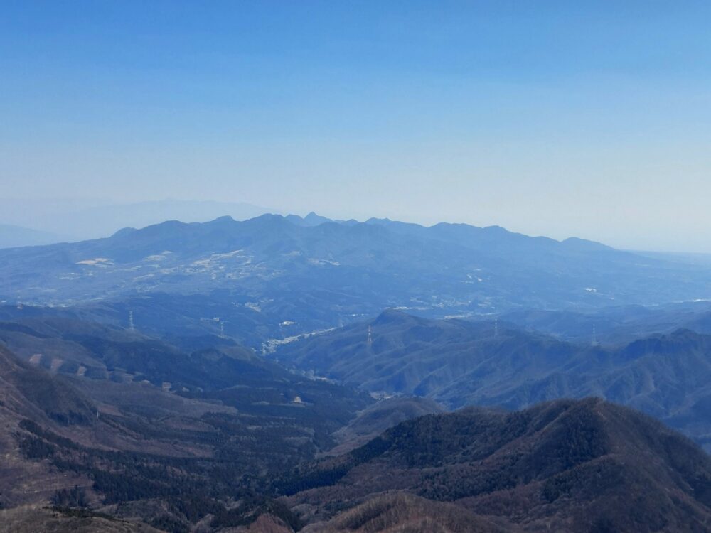 浅間隠山山頂から眺めた榛名山