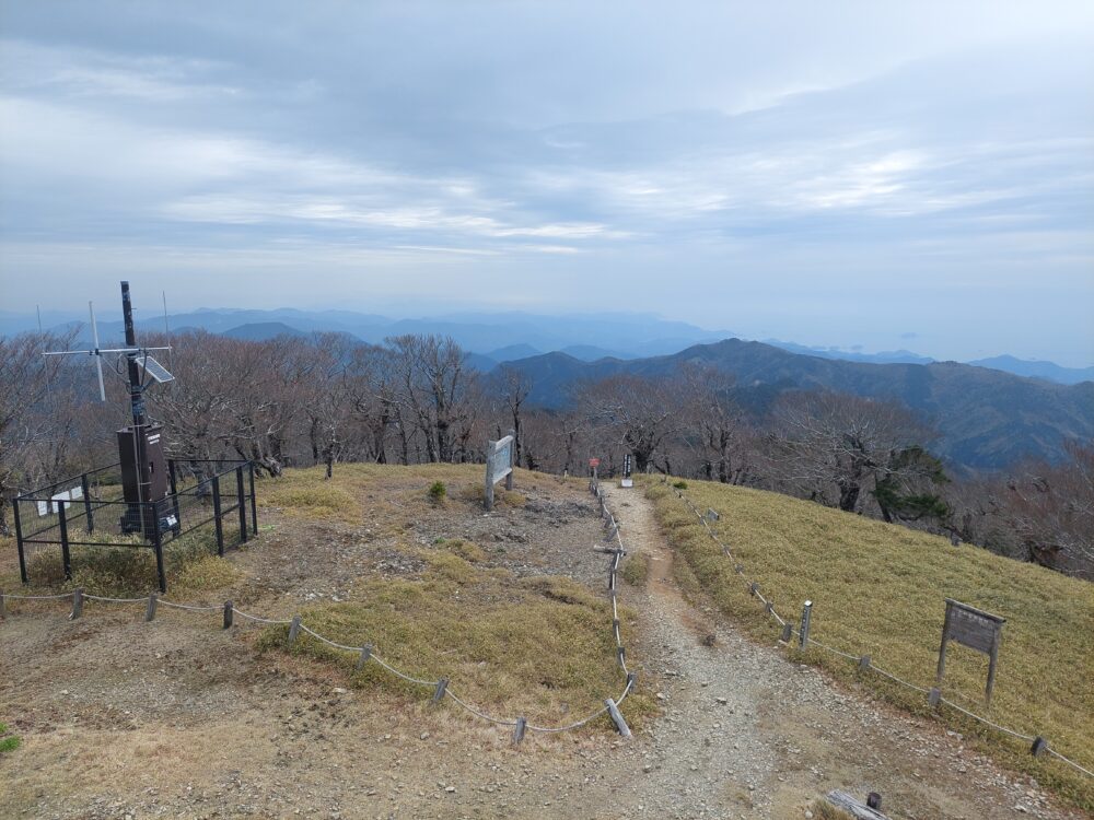 大台ヶ原・日出ヶ岳の展望テラスから眺めた景色