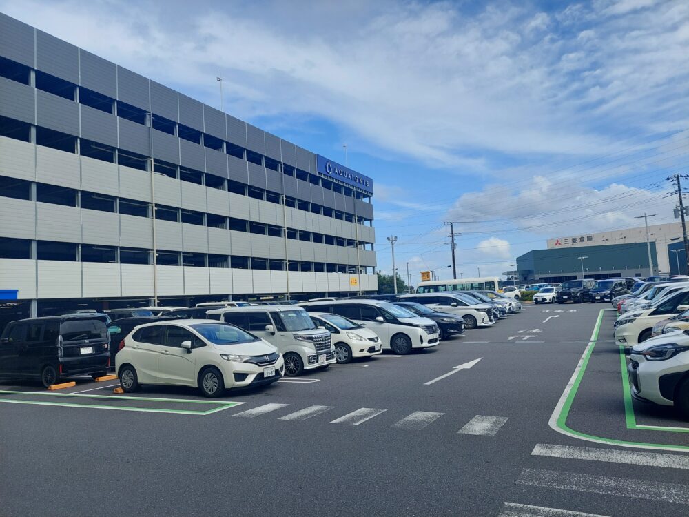 イオンタウン吉川美南店・東街区の駐車場