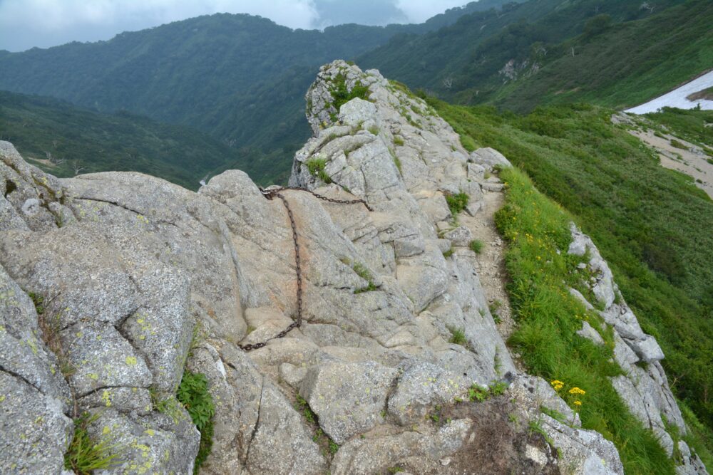 飯豊山の岩場