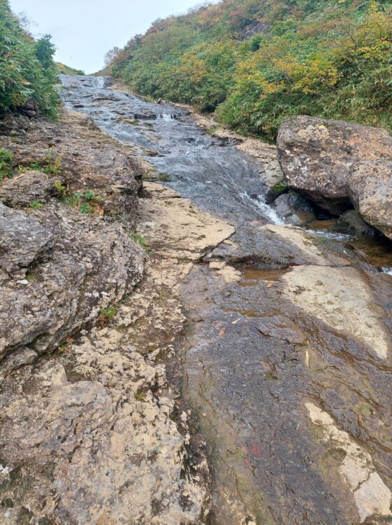 栗駒山・東栗駒コースの新湯沢