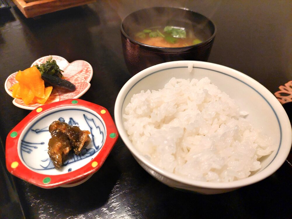 鳴子温泉郷 中山平温泉 うなぎ湯の宿 旬樹庵 琢ひでの白ご飯