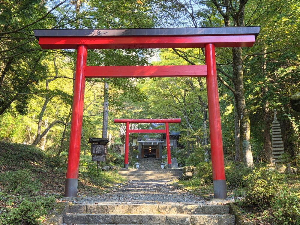 金時神社の鳥居